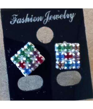 1 Pair of Earrings - Rhinestone 4 Stones Diamente Stud Earring By niescior